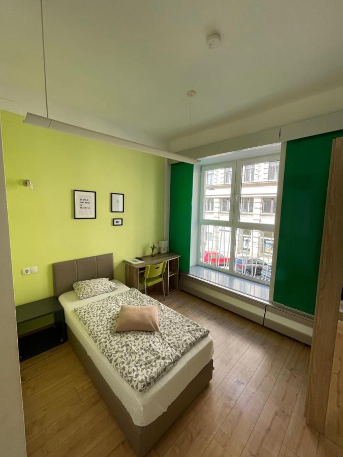 Dan In'N Out Hotel Vienna Exterior photo